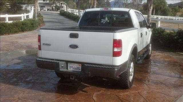 2004 Ford F150 EXT CAB 4WD 143.5wb