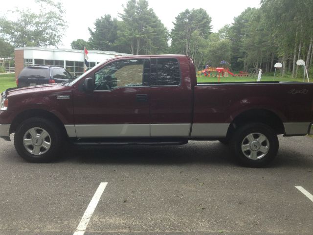 2004 Ford F150 XL 2WD Reg Cab