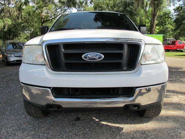 2004 Ford F150 Crew Cab Short Box 2-wheel Drive SLE