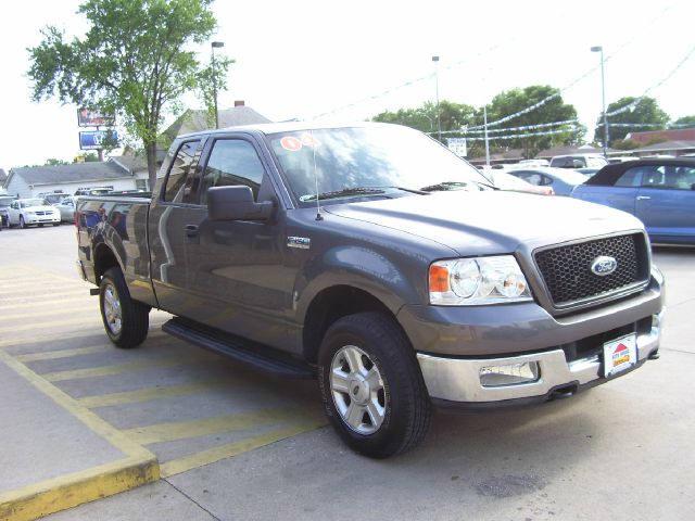 2004 Ford F150 XL 2WD Reg Cab