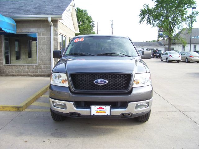 2004 Ford F150 XL 2WD Reg Cab