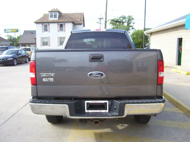 2004 Ford F150 XL 2WD Reg Cab