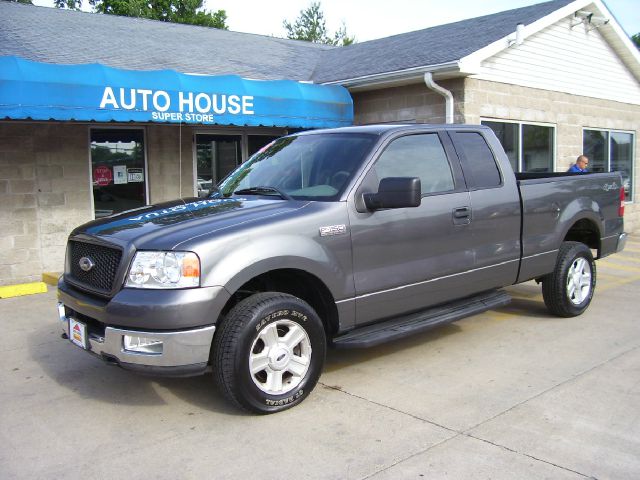 2004 Ford F150 XL 2WD Reg Cab