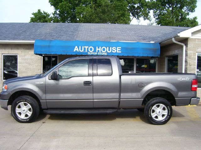 2004 Ford F150 XL 2WD Reg Cab