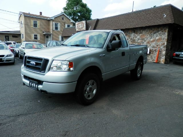 2004 Ford F150 REG CAB 119.