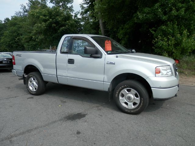 2004 Ford F150 REG CAB 119.