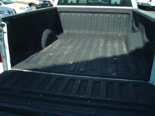 2004 Ford F150 SLE- 4X4