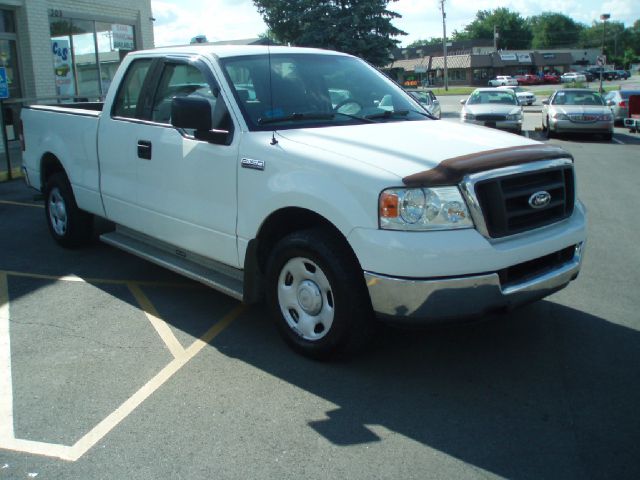 2004 Ford F150 SLE- 4X4