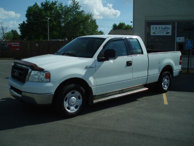 2004 Ford F150 SLE- 4X4