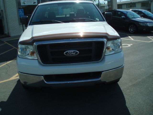 2004 Ford F150 SLE- 4X4