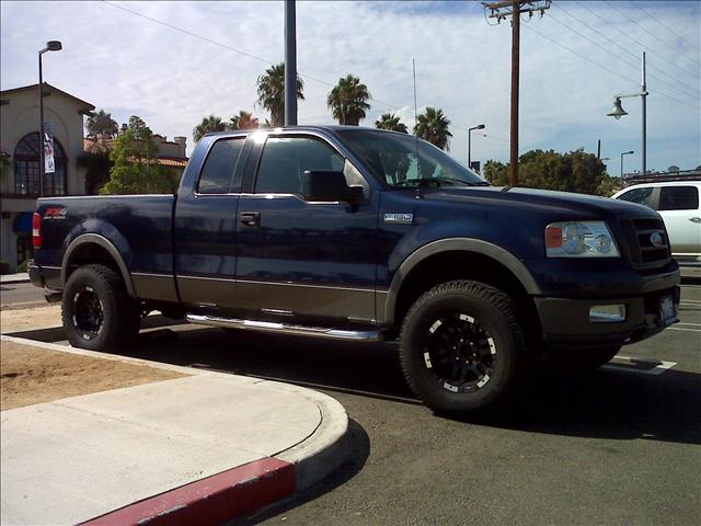 2004 Ford F150 EXT CAB 4WD 143.5wb