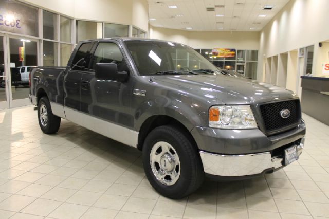 2004 Ford F150 XLT Supercrew Short Bed 2WD