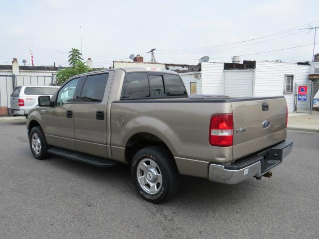 2004 Ford F150 SL Short Bed 2WD