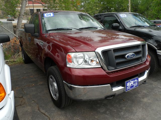 2004 Ford F150 Crew Cab Short Box 2-wheel Drive SLE