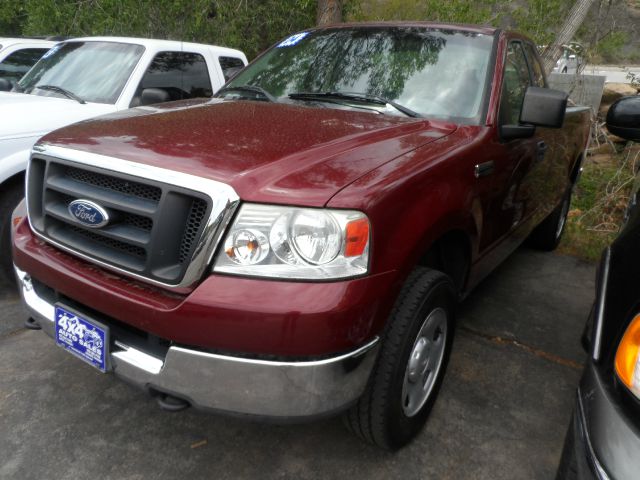 2004 Ford F150 Crew Cab Short Box 2-wheel Drive SLE