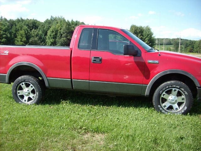 2004 Ford F150 REG CAB 119.