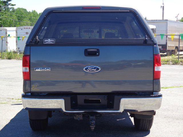 2004 Ford F150 XL 2WD Reg Cab