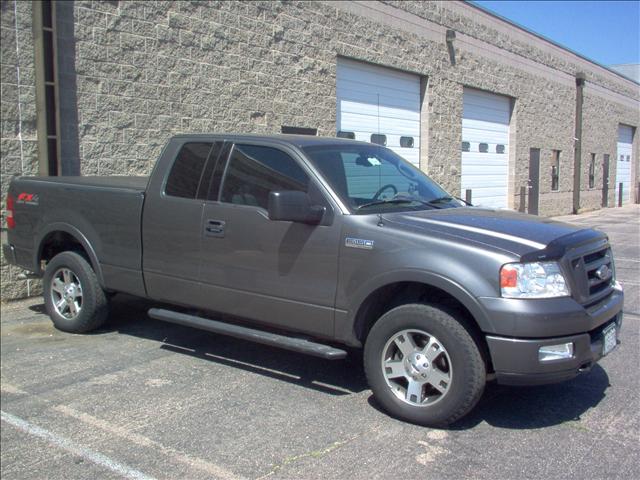 2004 Ford F150 EXT CAB 4WD 143.5wb