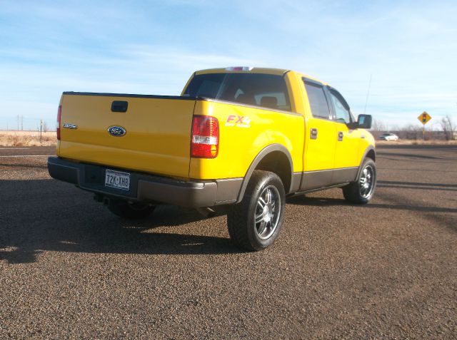 2004 Ford F150 EXT CAB 4WD 143.5wb