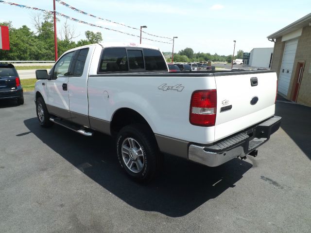 2004 Ford F150 XL 2WD Reg Cab