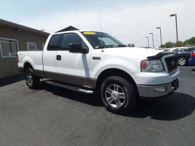 2004 Ford F150 XL 2WD Reg Cab