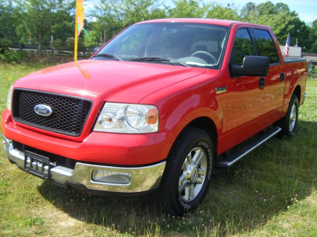 2004 Ford F150 SL Short Bed 2WD