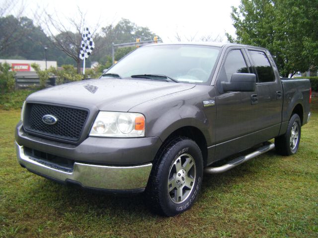 2004 Ford F150 SL Short Bed 2WD