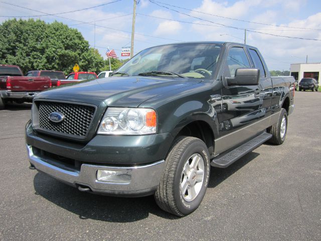 2004 Ford F150 XL 2WD Reg Cab