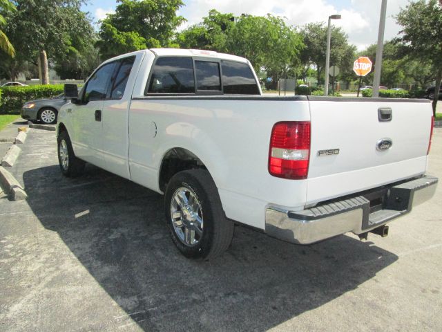 2004 Ford F150 SLE- 4X4