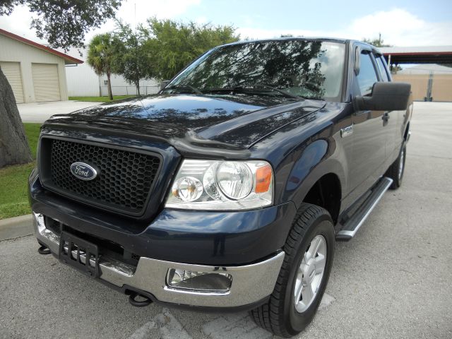 2004 Ford F150 XL 2WD Reg Cab