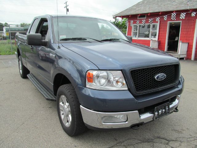 2004 Ford F150 XL 2WD Reg Cab