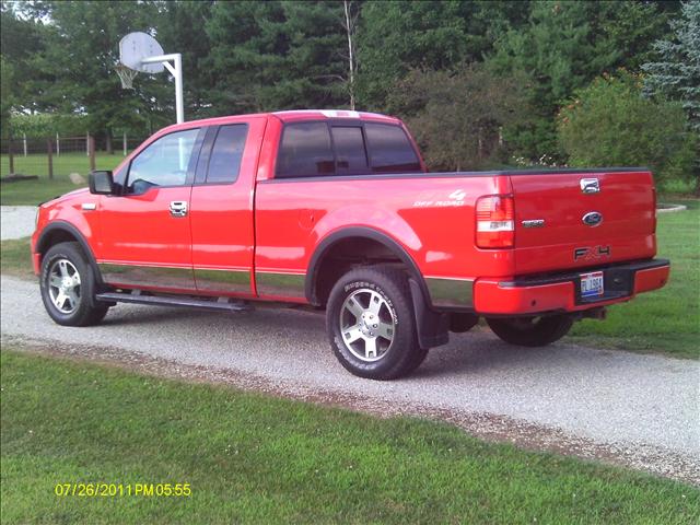 2004 Ford F150 EXT CAB 4WD 143.5wb