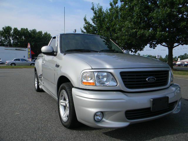 2004 Ford F150 GLS 4 Dr Sedan FWD