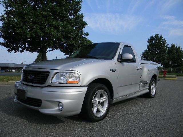 2004 Ford F150 GLS 4 Dr Sedan FWD