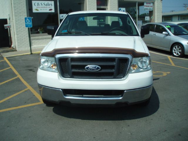 2004 Ford F150 SLE- 4X4