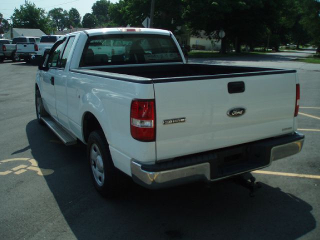 2004 Ford F150 SLE- 4X4