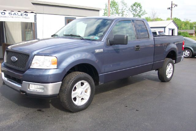 2004 Ford F150 XL 2WD Reg Cab