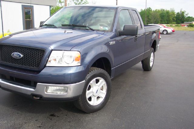 2004 Ford F150 XL 2WD Reg Cab