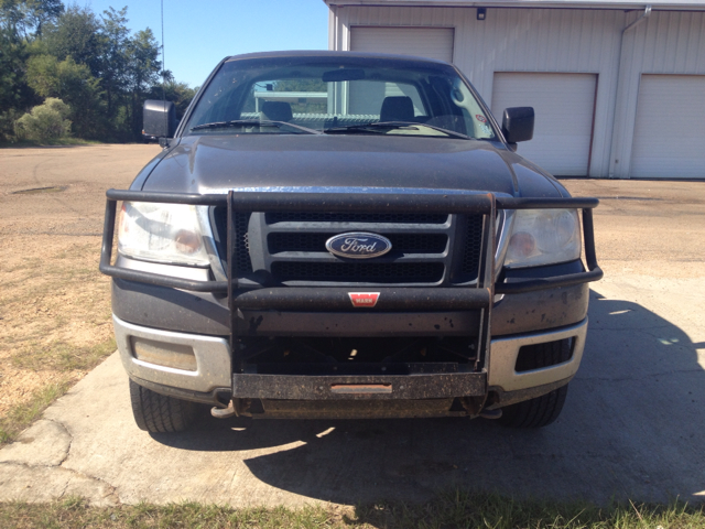 2004 Ford F150 Two Door Hardtop