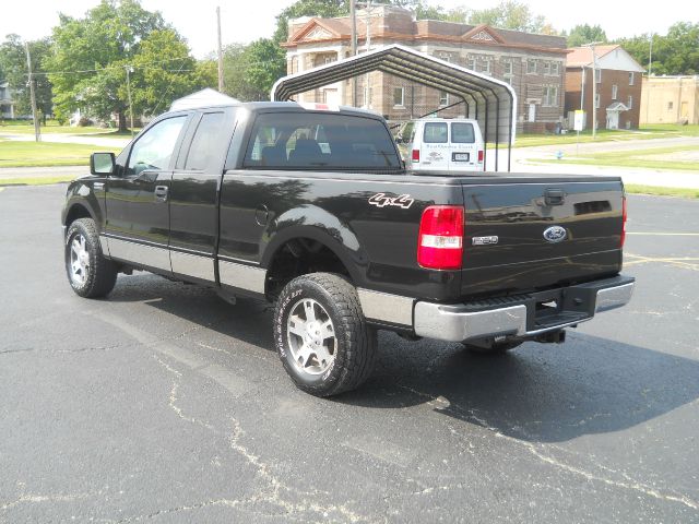 2004 Ford F150 XL 2WD Reg Cab