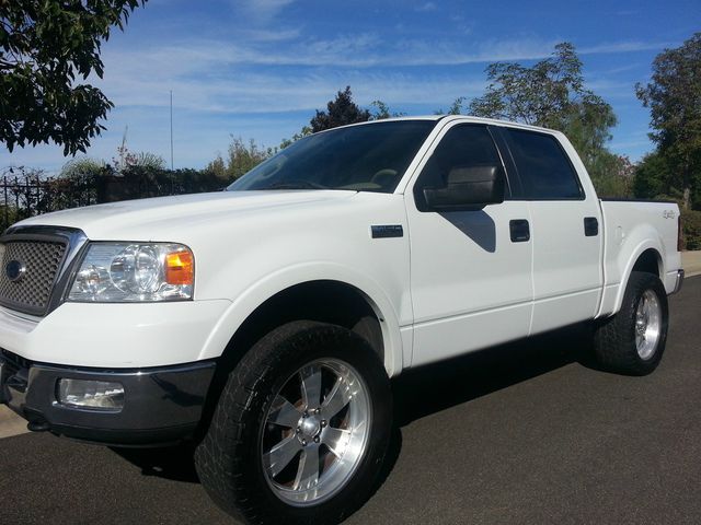 2005 Ford F150 XLT Supercrew Short Bed 2WD