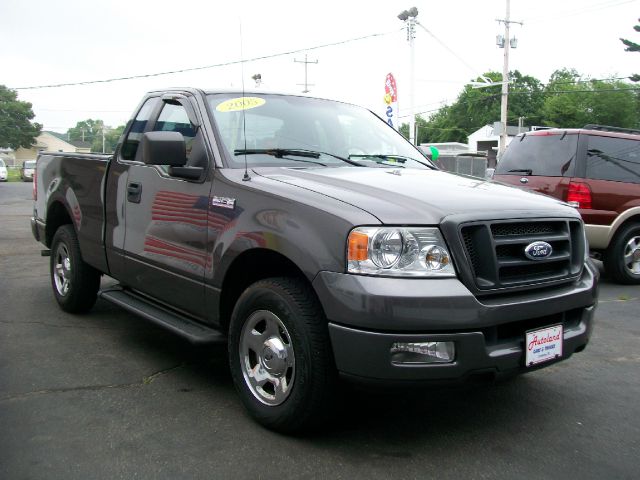 2005 Ford F150 LX V6 Coupe