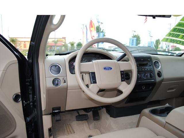 2005 Ford F150 ESi