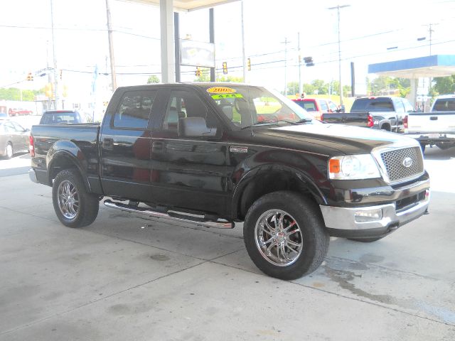 2005 Ford F150 XLT Supercrew Short Bed 2WD