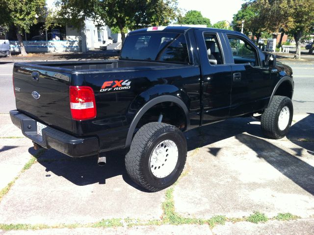 2005 Ford F150 XLT Supercrew Short Bed 2WD