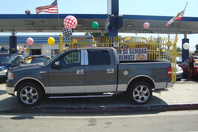 2005 Ford F150 SL Short Bed 2WD