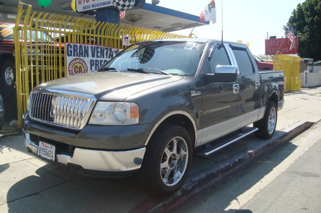 2005 Ford F150 SL Short Bed 2WD