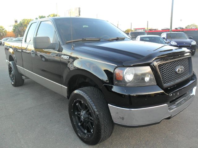 2005 Ford F150 XLT Supercrew Short Bed 2WD