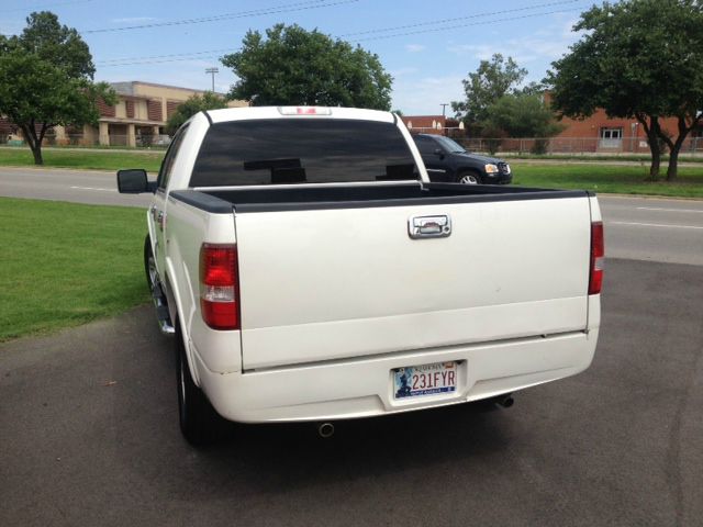 2005 Ford F150 SL Short Bed 2WD