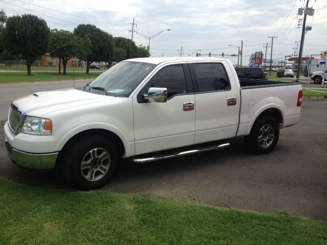 2005 Ford F150 SL Short Bed 2WD